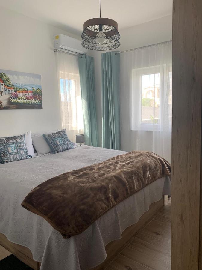 La Dolce Vita Apartment Posedarje Eksteriør bilde