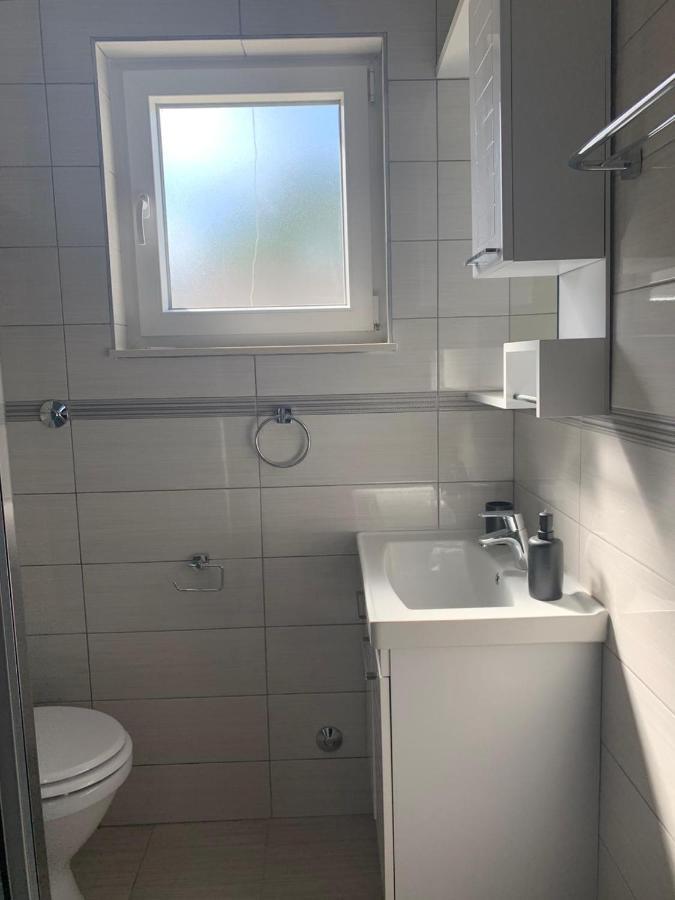 La Dolce Vita Apartment Posedarje Eksteriør bilde